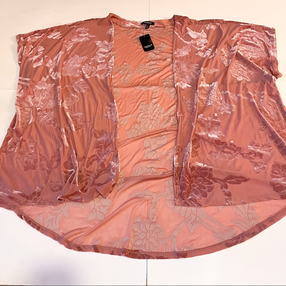 Torrid NWT Dusty Rose Velvet Kimono SZ 1/2
